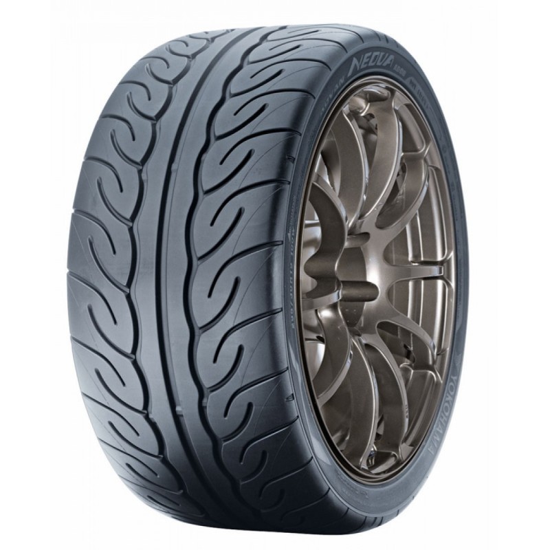 Yokohama AD08RS 235/35 R19 87W Yokohama AD08RS 235/35 R19 87W
